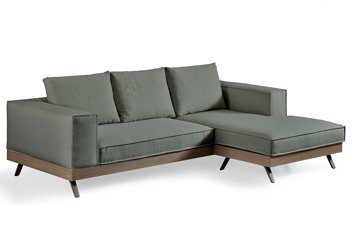 Απεικονίζεται ο καναπές από διαγώνια όψη.